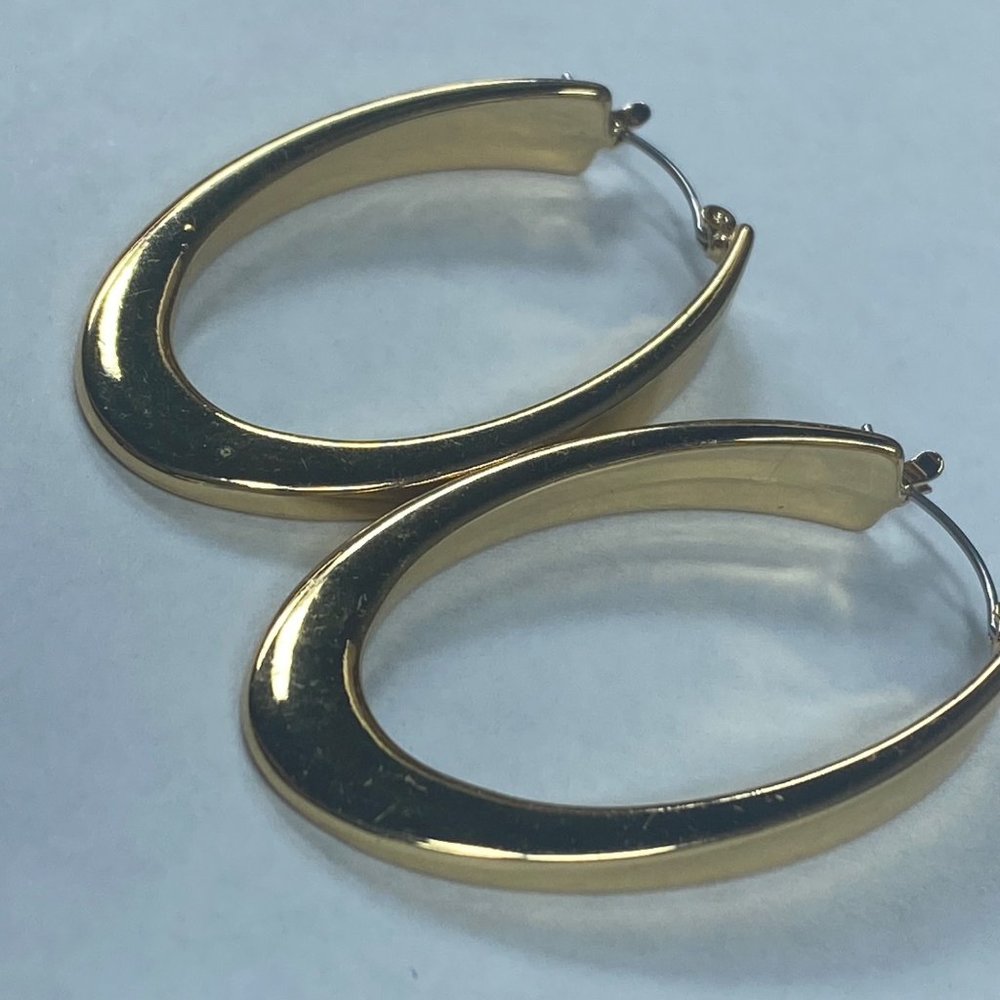 Oval Hoop Earrings Pierced Gold Tone Puffed Hinged Latch Back Click Closure - Picture 16 of 16